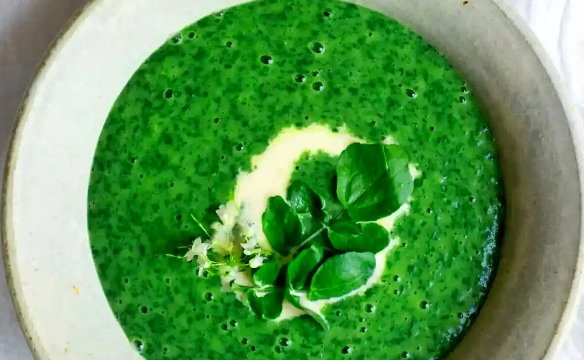 دستور پخت دو سوپ بهاره به شیوه سرآشپز معروف بریتانیایی