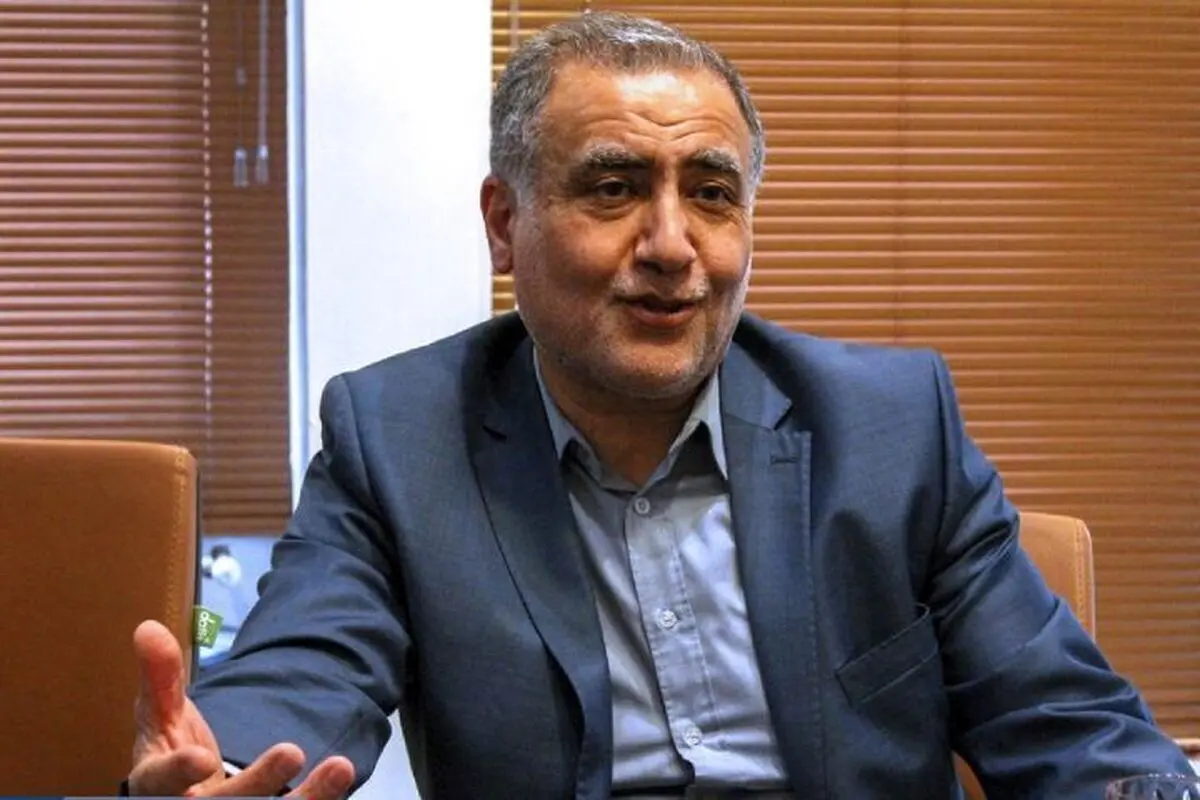 نماینده تبریز: تکرار می‌کنم، وزیر صمت ۷۰ تا ۷۵ خودرو به مجلس داده است