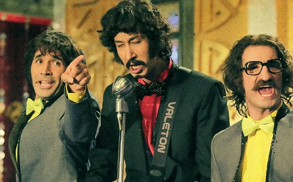نقد و بررسی فیلم رکوردشکن گیشه‌ها؛ فرمول ساده فیلم فسیل