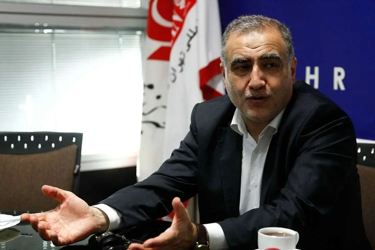 احضار نماینده افشاگر به دادستانی
