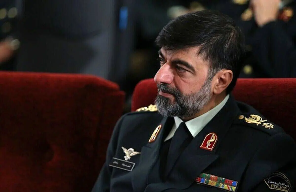 «کاریکاتور بی‌سابقه» سردار رادان در صفحه اول روزنامه شهرداری