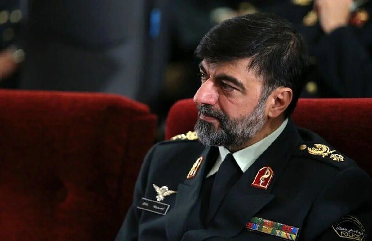 «کاریکاتور بی‌سابقه» سردار رادان در صفحه اول روزنامه شهرداری
