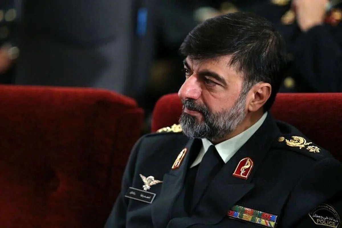 «کاریکاتور بیسابقه» سردار رادان در صفحه اول روزنامه شهرداری