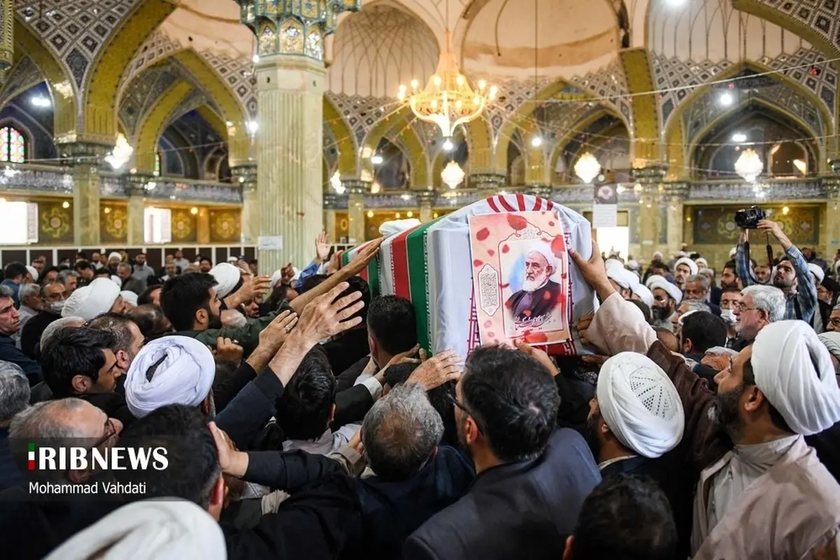 (تصاویر) تشییع پیکر آیت‌الله سلیمانی در قم