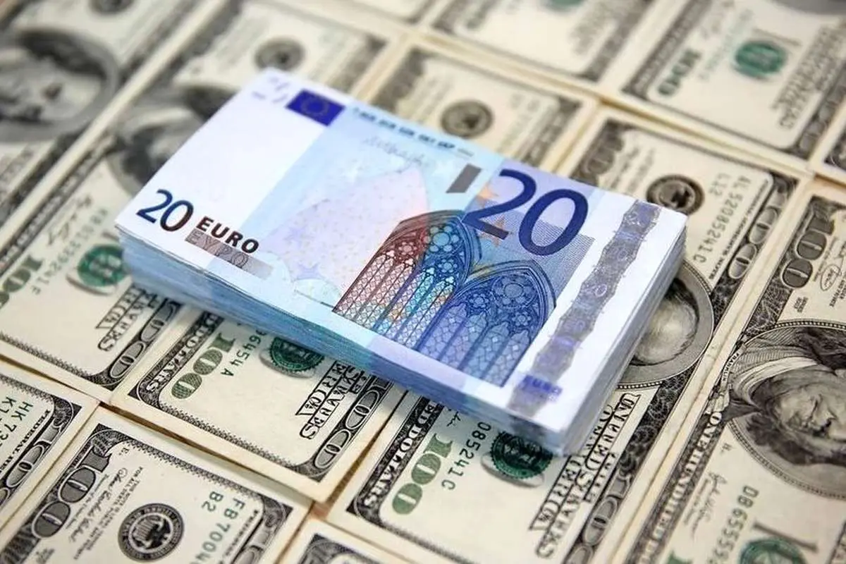 کاهش قیمت یورو و ثبات قیمت دلار در مرکز مبادلات