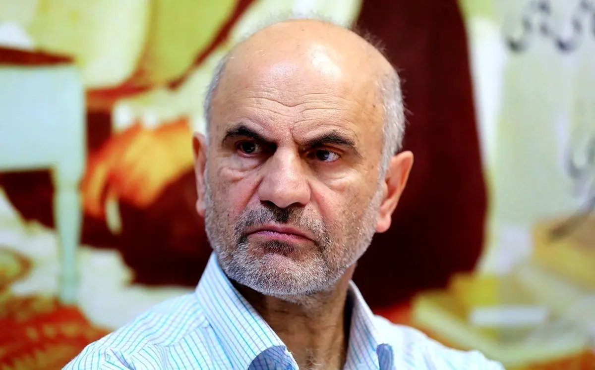 فرشاد مومنی: بر خلاف گفته غنی‌نژاد، نه شهیدبهشتی تحت تاثیر مارکسیسم بود، نه قانون اساسی