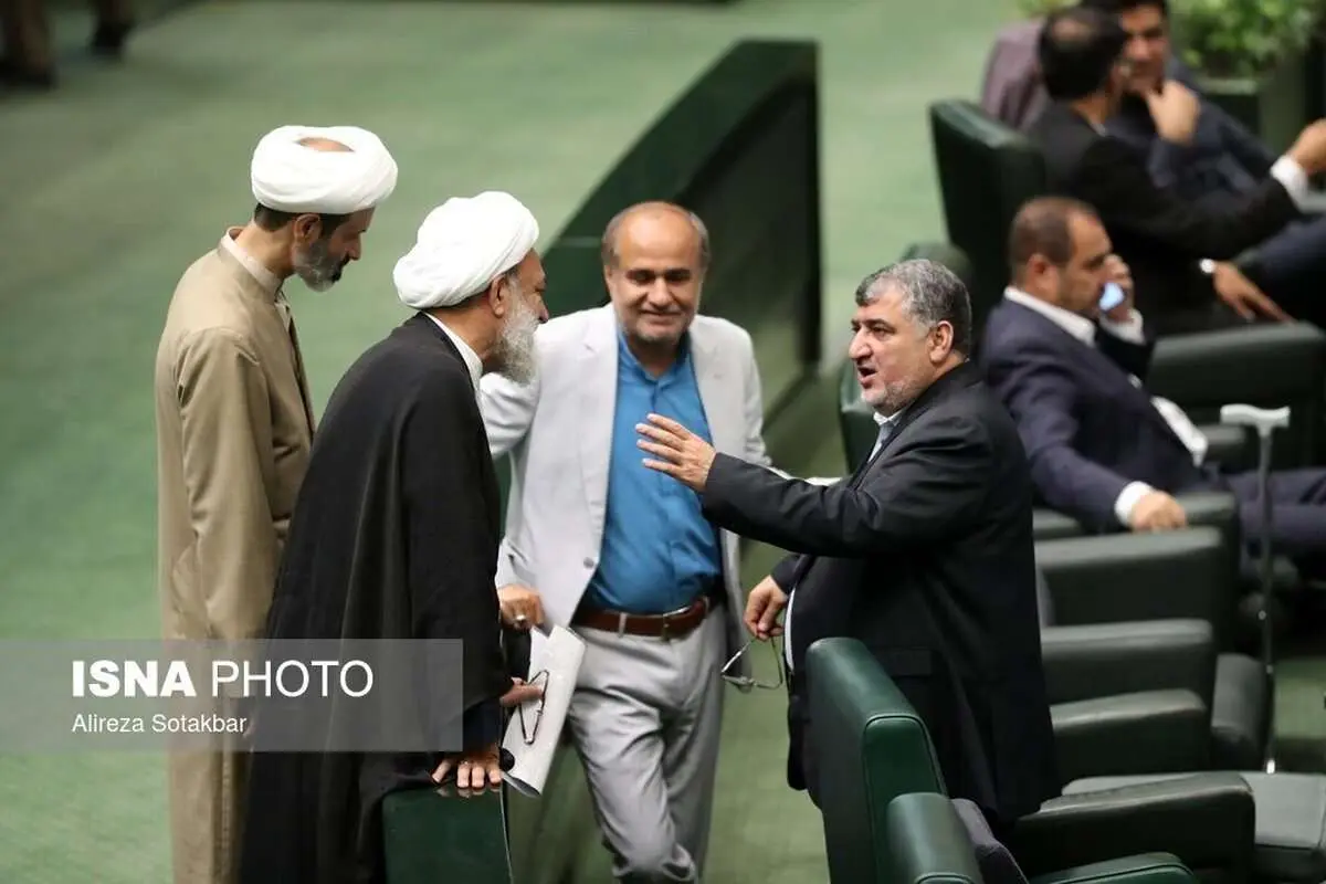 (تصاویر) حواشی جلسه بررسی استیضاح وزیر صمت