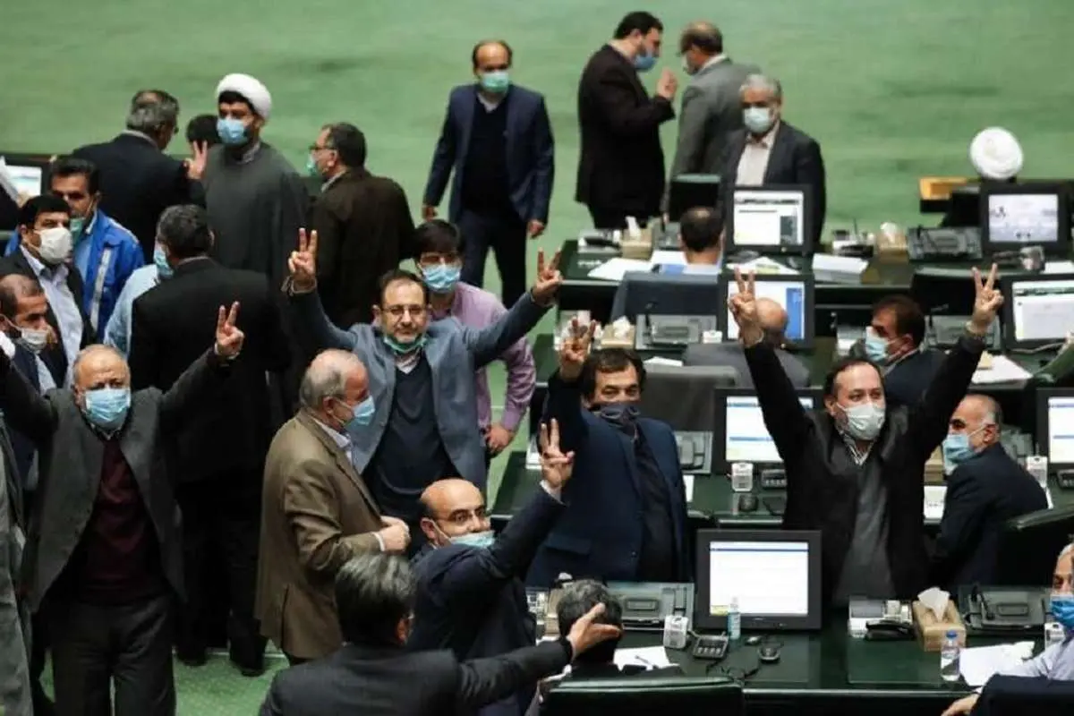 فارس تفاهمنامه برای دریافت خودروی شاسی بلند را تایید کرد