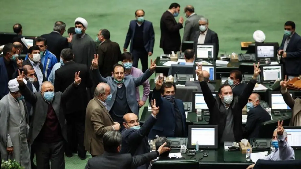 فارس تفاهم‌نامه برای دریافت خودروی شاسی بلند را تایید کرد