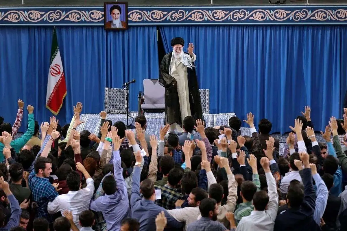 جزئیات عفو رهبر انقلاب به مناسبت عید فطر/ تغییر مجازات ۱۲۰ اعدامی به حبس