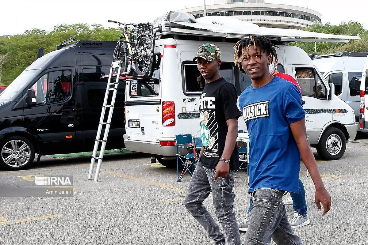 (تصاویر) گردهمایی خودروهای مسافرتی