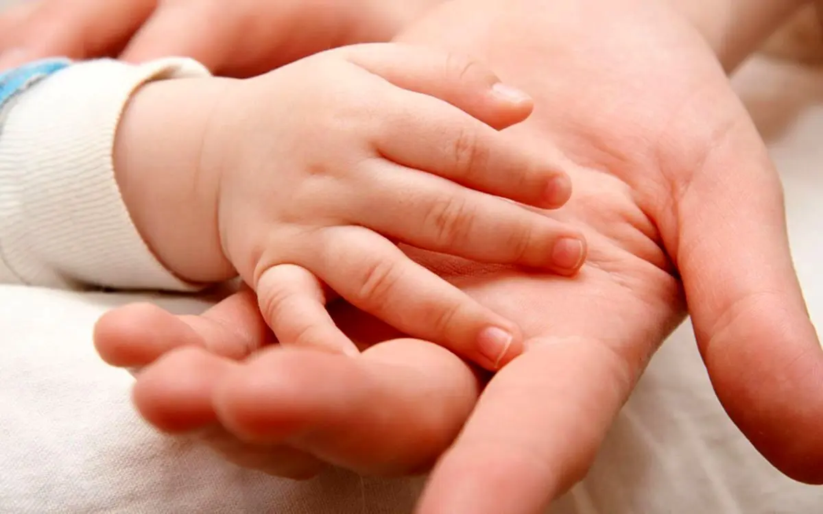 تصویرِ بنر عجیب تبلیغِ فرزندآوری در بندر ترکمن!