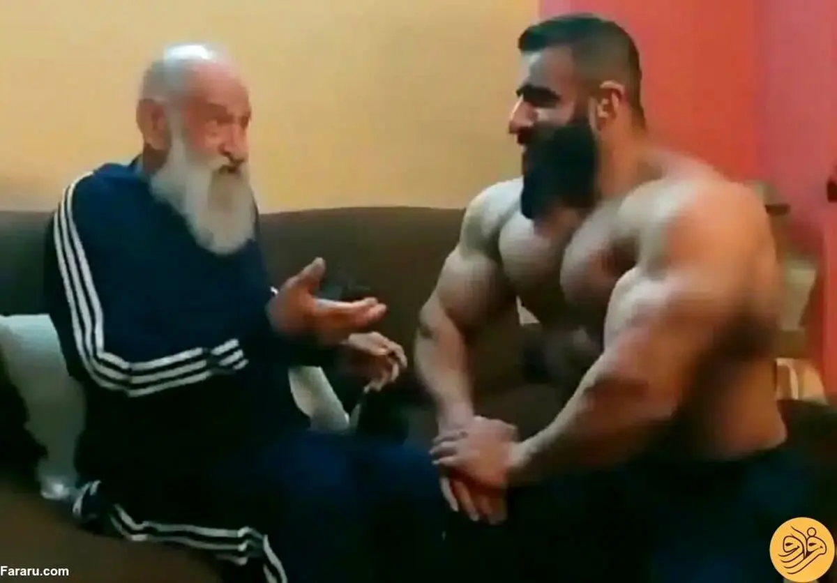 (عکس) هادی چوپان در مراسم خاکسپاری خلیل عقاب