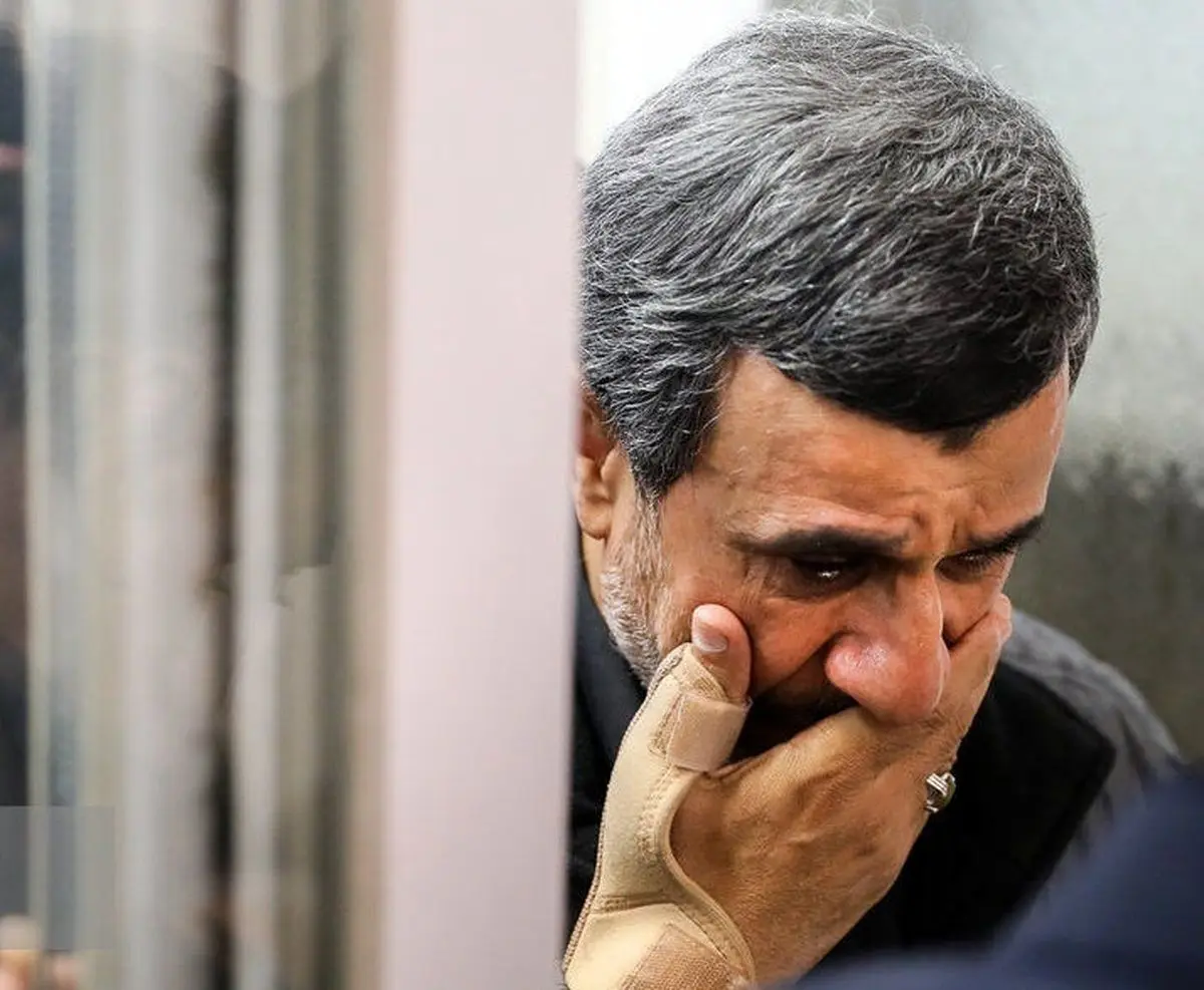 علت غیبت ۷ ماهه احمدی‌نژاد فاش شد/ ابتلای او به یک بیماری