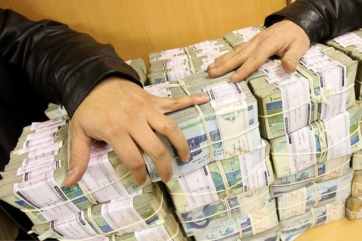وامهای میلیاردی کارکنان بانکها به مجلس کشیده شد