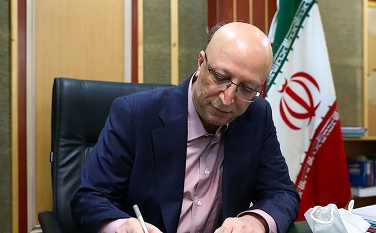 واکنش وزیر علوم به یکسان سازی پوشش در دانشگاه‌ها