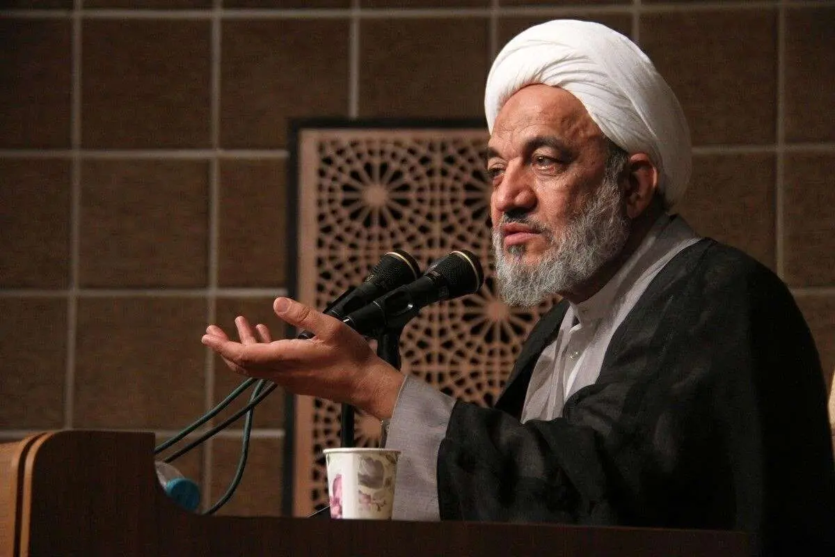 آقاتهرانی: از دیرفهمی یا نافهمی برخی مسئولان تعجب میکنم