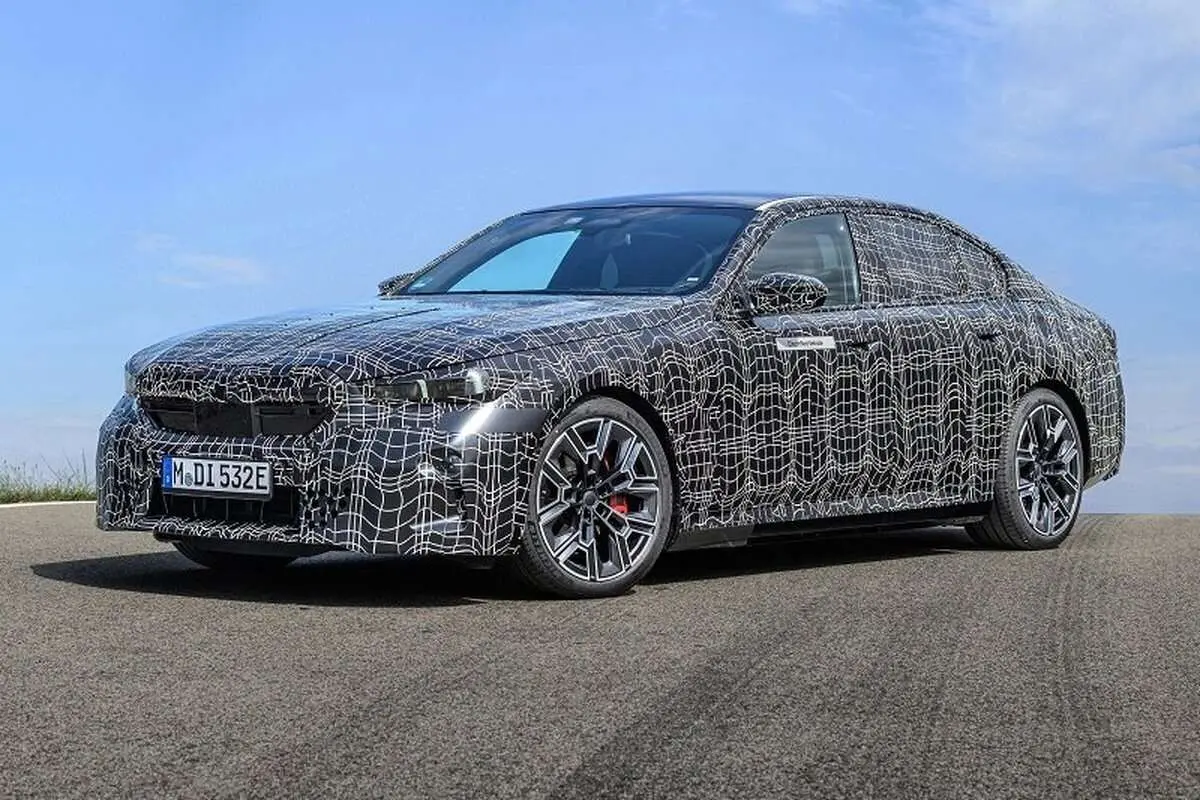 (ویدئو) تیزرهای BMW i۵ منتشر شد/ اعجوبه تمام برقی از راه میرسد