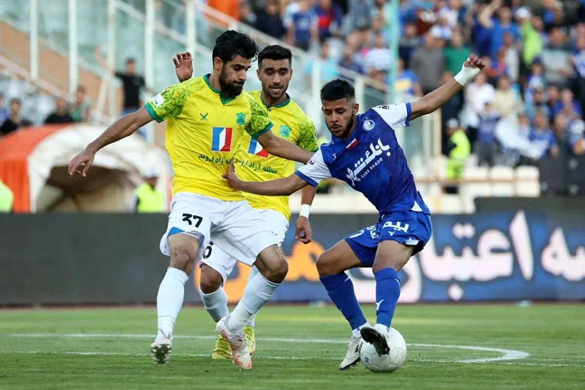 استقلال یک - نفت آبادان یک/ رویای قهرمانی آبی‌ها کمرنگ شد