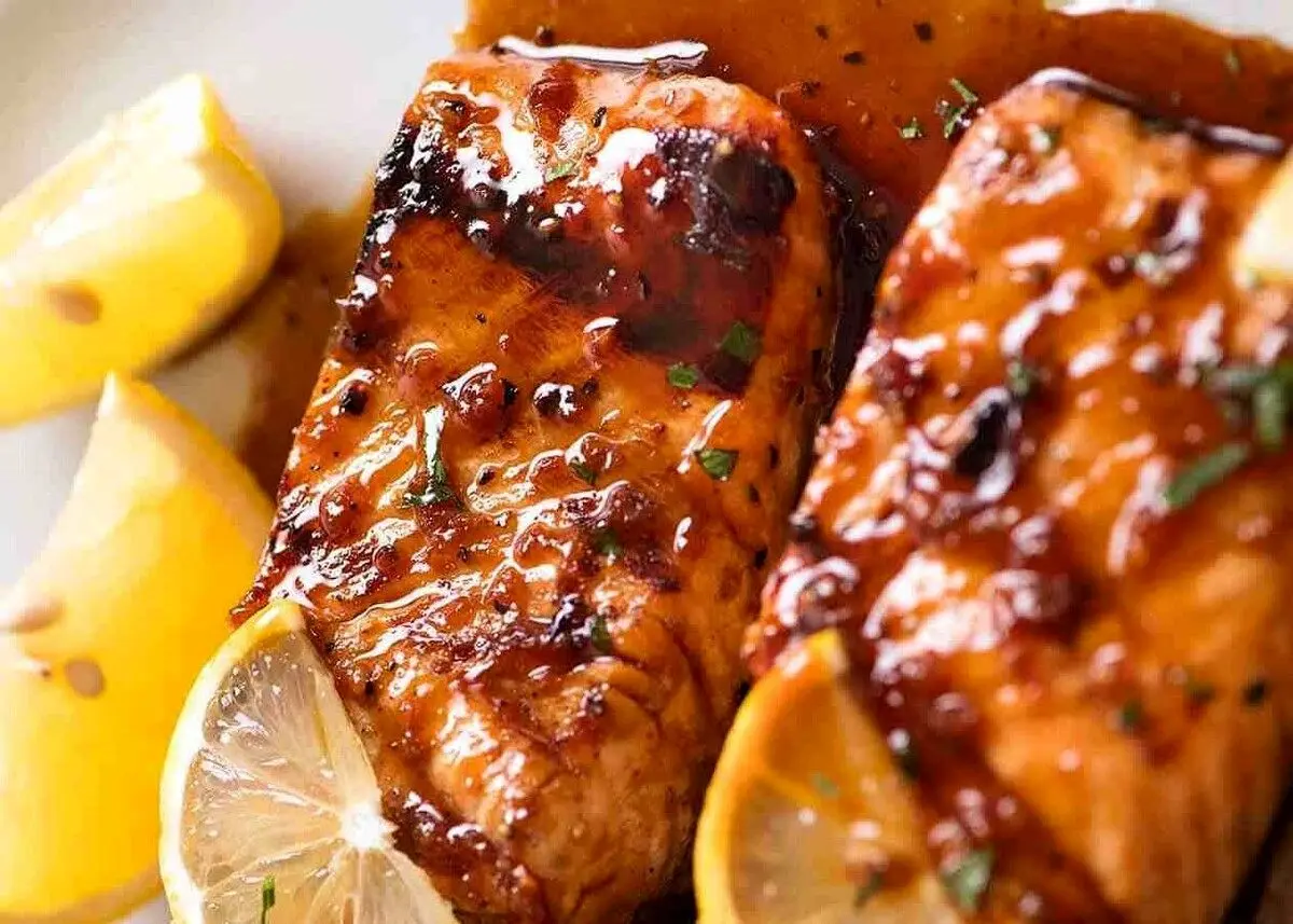 طعم دار کردن ماهی با روشی متفاوت / این بار با این روش ماهی‌هایتان را را مزه دار کنید