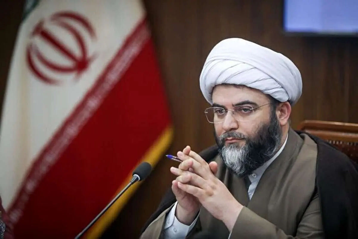 (ویدئو) انتقاد حجتالاسلام قمی از رفتار امام جمعه رشت با بدحجابها
