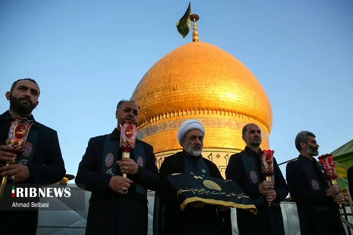 (تصاویر) عزاداری خادمان و تعویض پرچم حرم عبدالعظیم حسنی