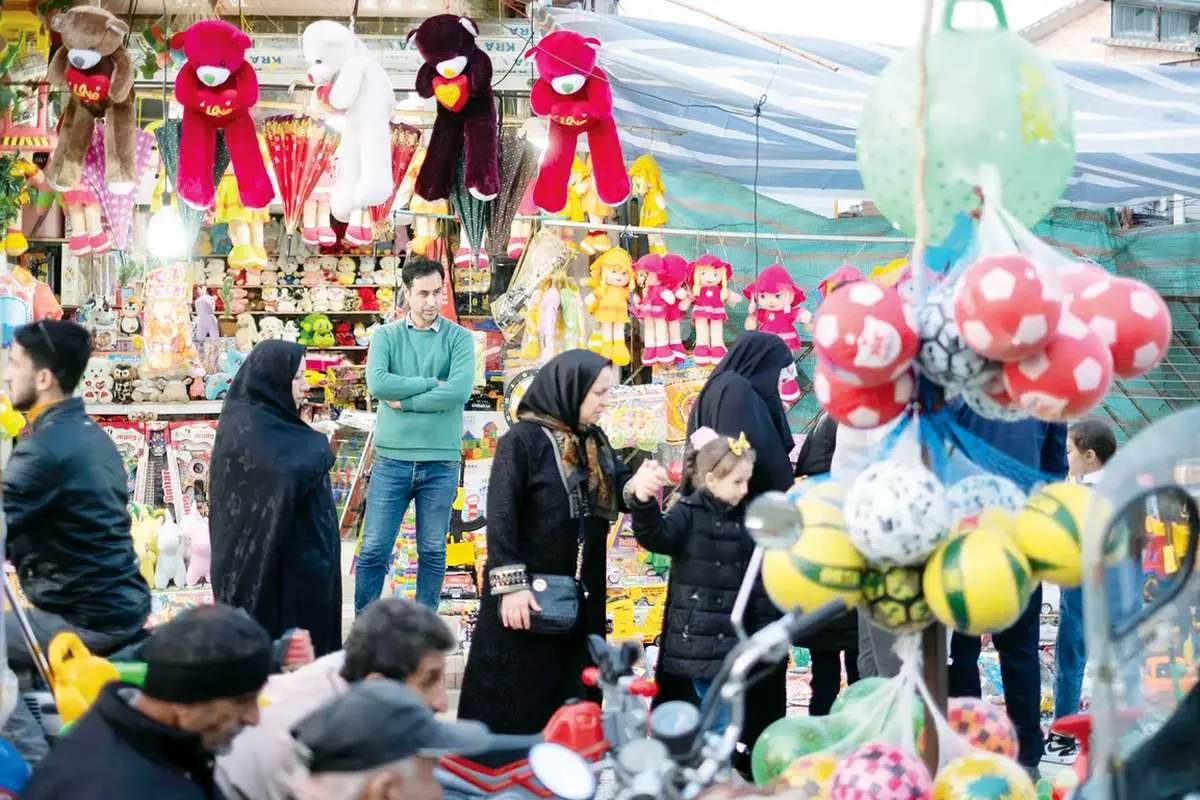 فردین علیخواه: زندگی روزمره به آرمان تبدیل شده است