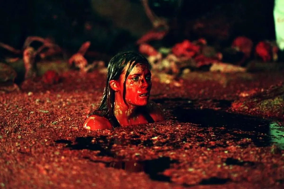۱۰ فیلمی که هیچ شخصیت مردی در آنها دیده نمیشود؛ از The Descent تا ۸ Women
