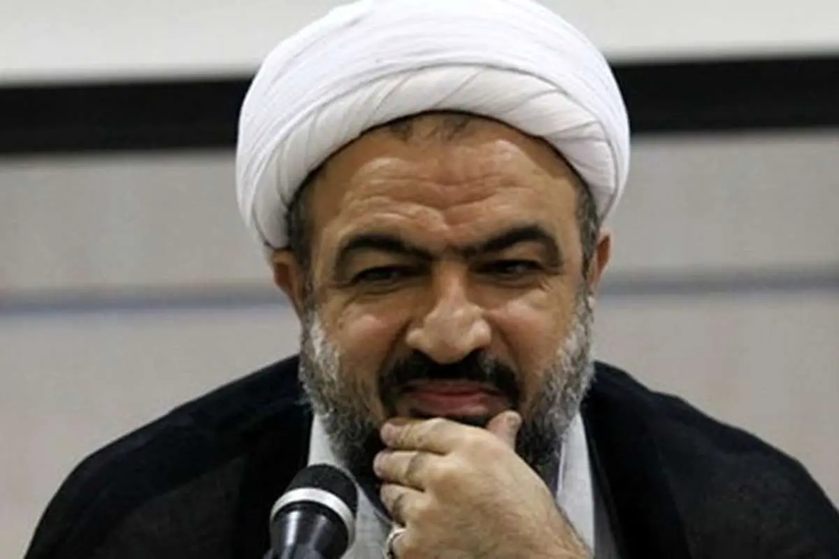 (تصویر) امر به معروف در فرودگاه به سبک حمید رسایی