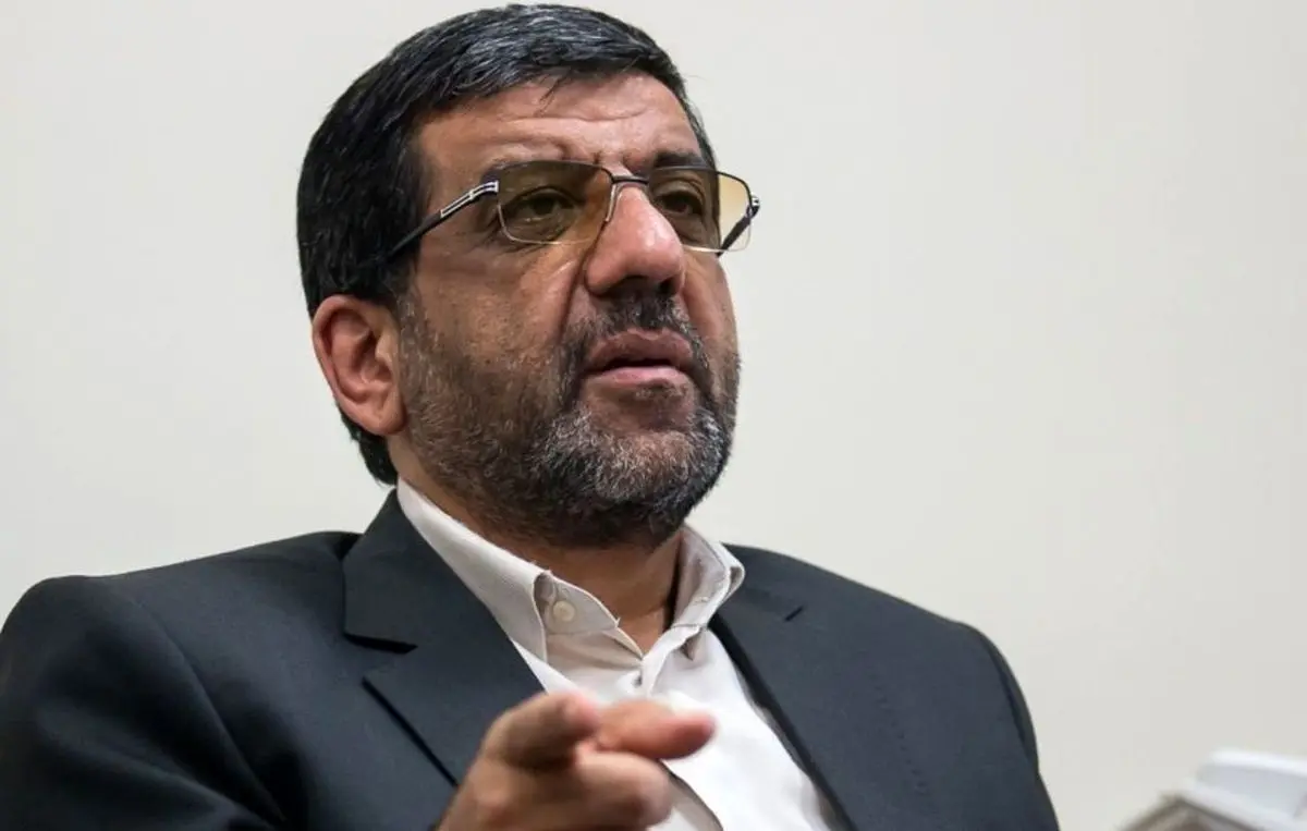 (عکس) مشارکت «آقای وزیر» در پخت نان با تنور سنتی