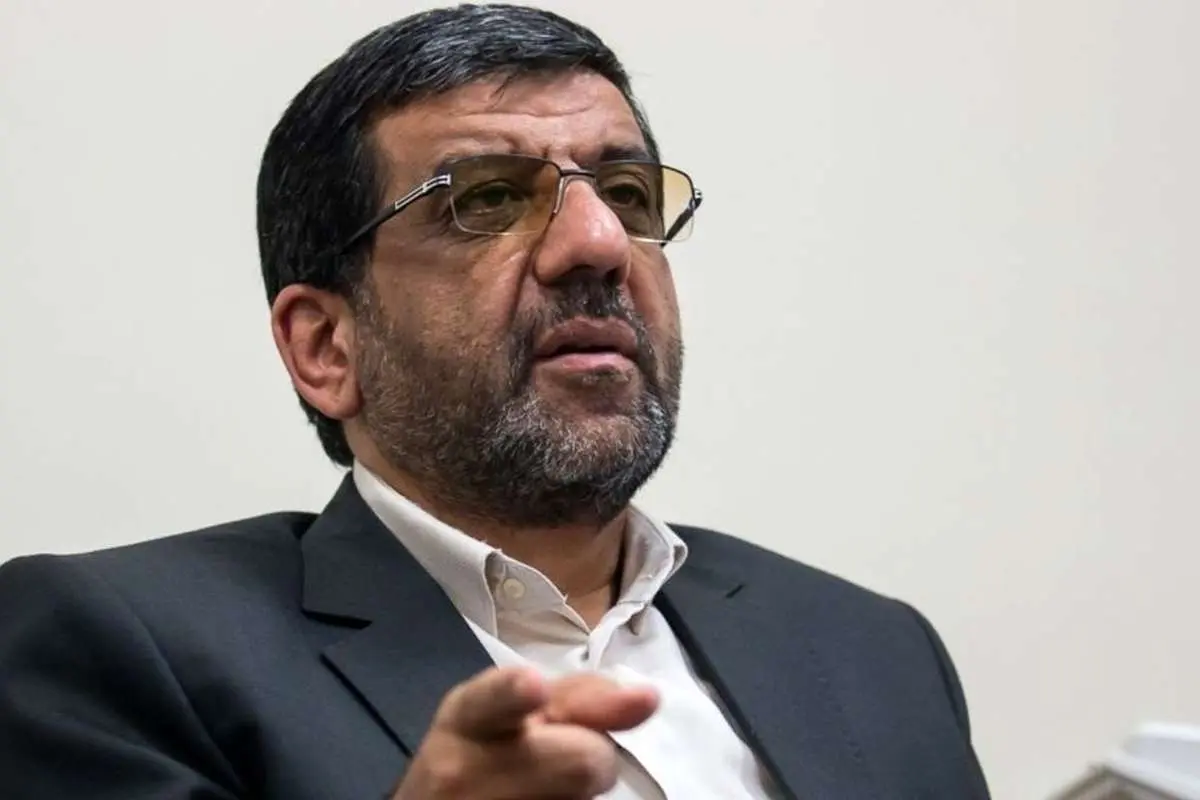 (عکس) مشارکت «آقای وزیر» در پخت نان با تنور سنتی