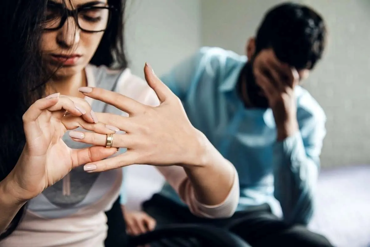 ۱۰ تیر خلاص که باعث میشود یک زن، مرد مورد علاقهاش را ترک کند