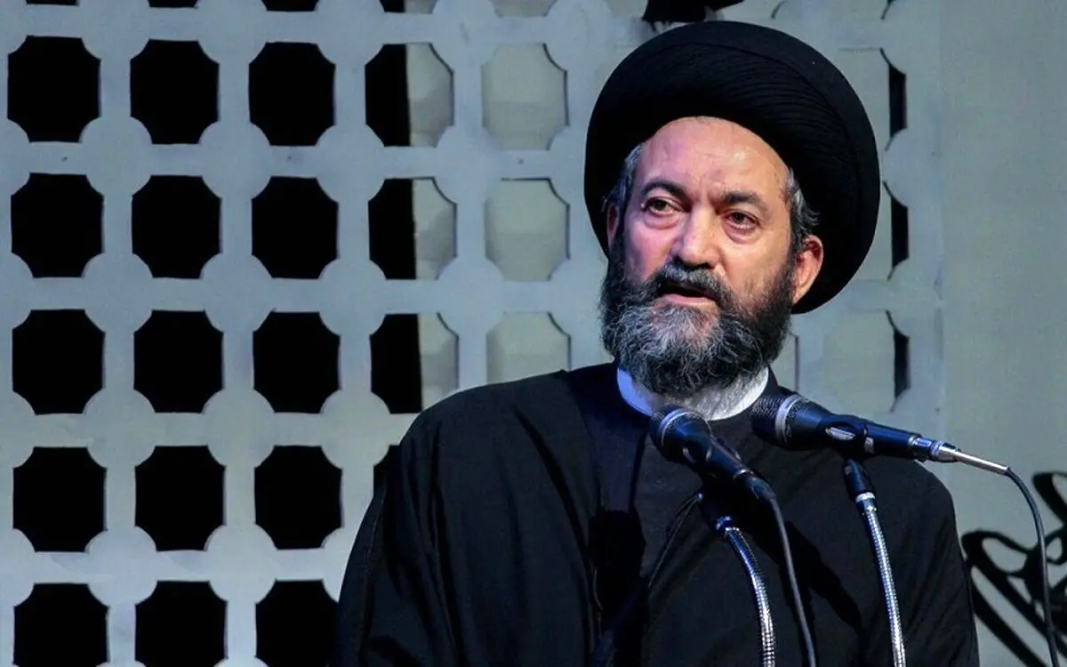 خطیب جمعه اردبیل: هرکس ایران را دوست دارد و مضطر نیست خودرو نخرد