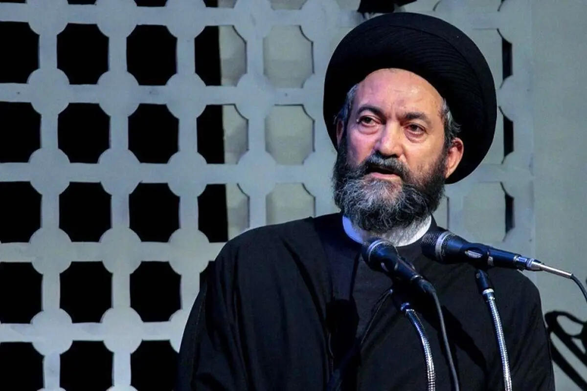 خطیب جمعه اردبیل: هرکس ایران را دوست دارد و مضطر نیست خودرو نخرد