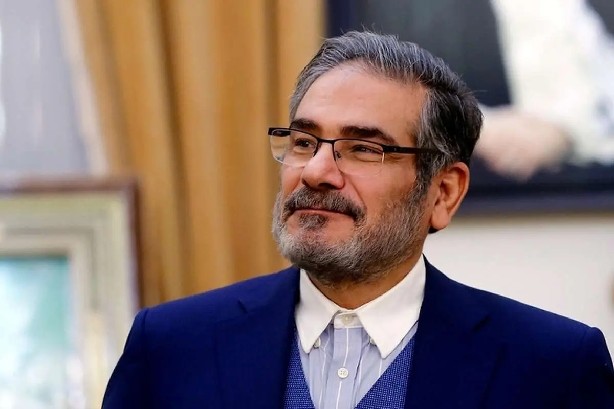 هشدار شمخانی؛ از برخوردهای شعاری و غیرفعال پرهیز کنیم