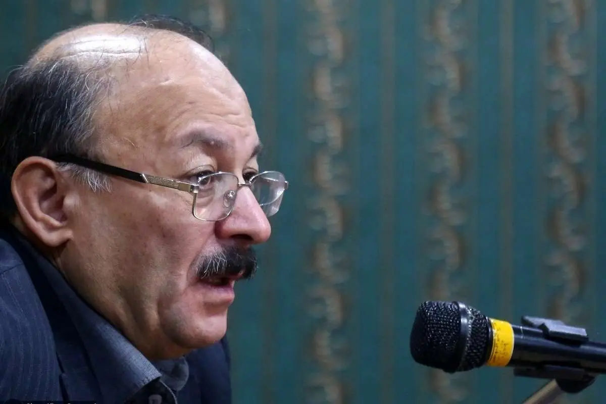 بیژن عبدالکریمی: مشکلات امروز جامعه ما ناشی از نبود نگاه فلسفی است