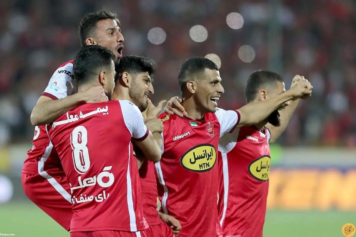 (عکس)اقدام جالب نوجوان پرسپولیسی در بازی با گلگهر
