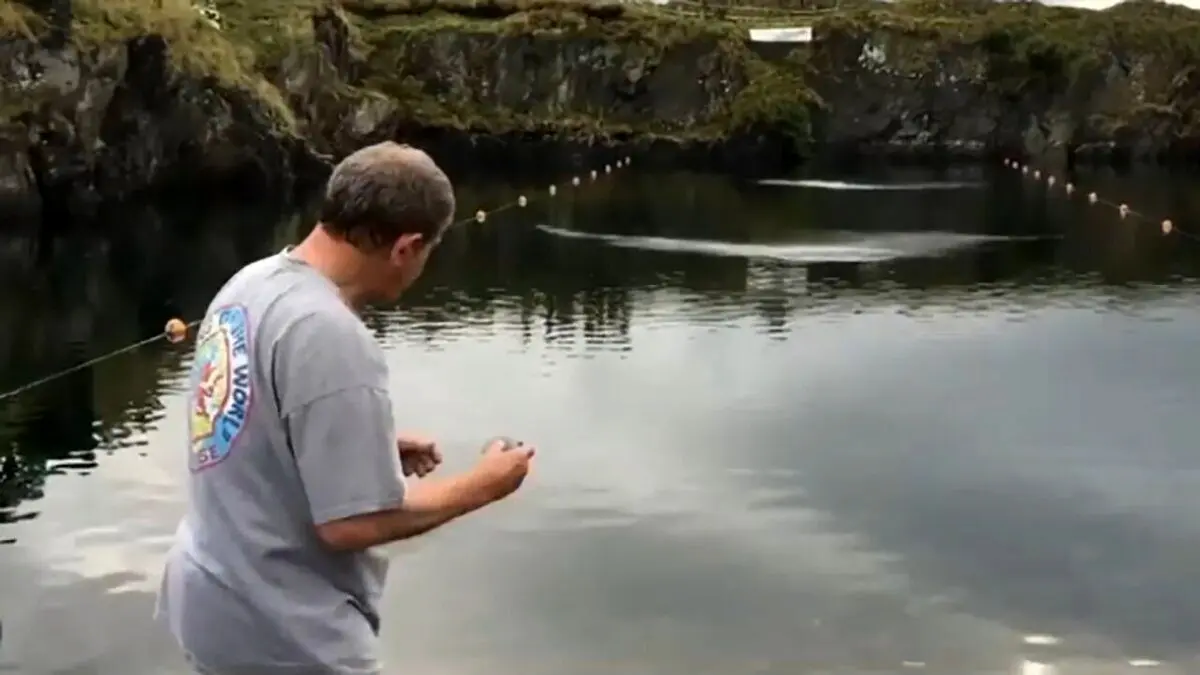 (ویدئو) لحظاتی جذاب از مسابقات پرش سنگ