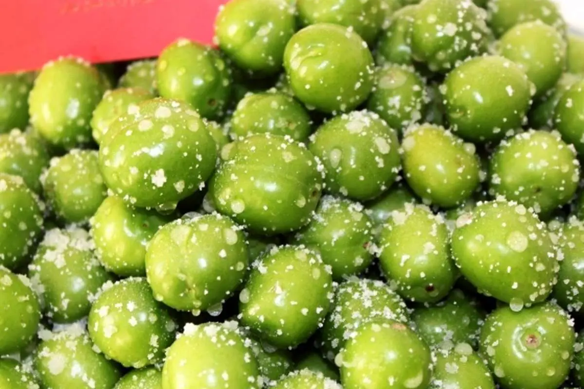 به این دلایل هرگز گوجه سبز نخورید!