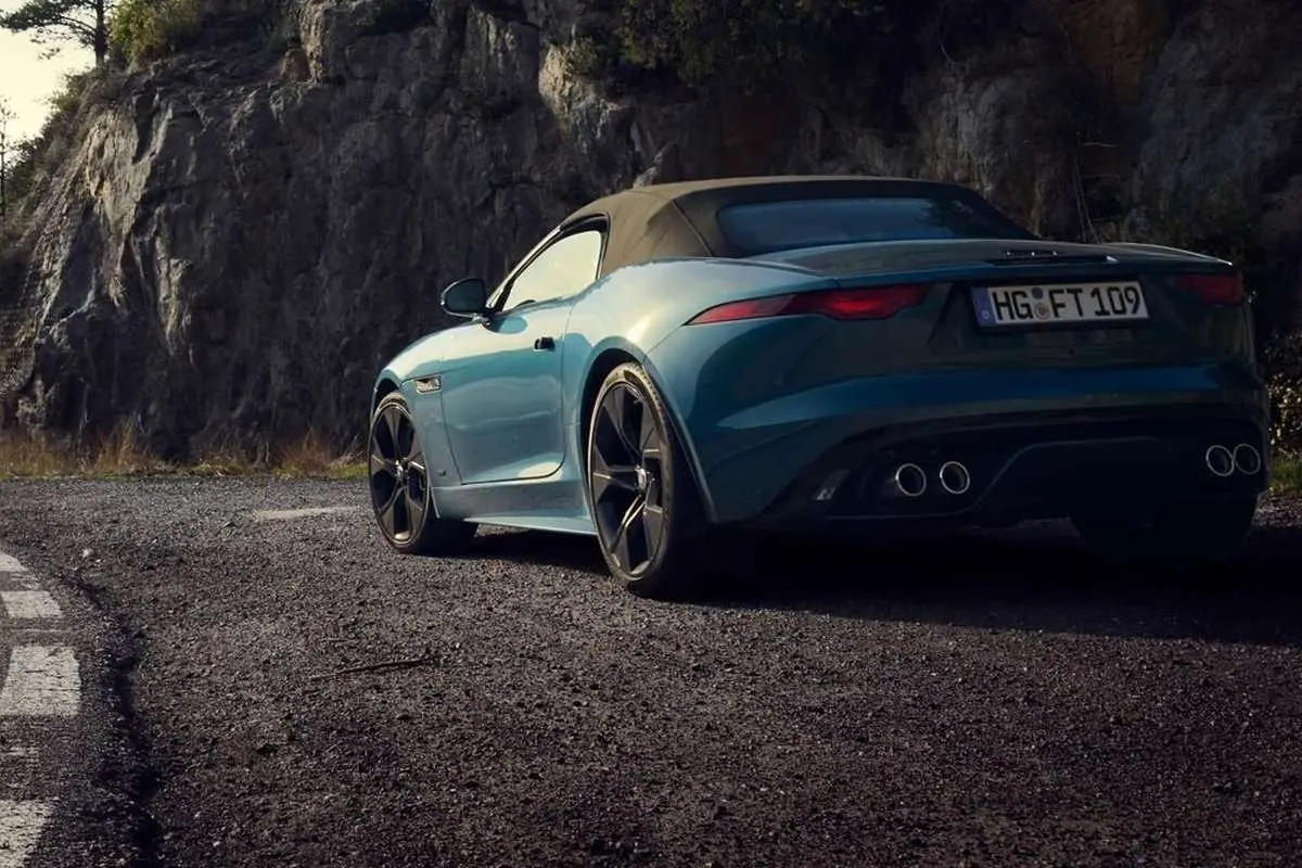 (تصاویر) جگوار اف-تایپ ۷۵؛ با خاص‌ترین خودرو این روز‌های انگلیس