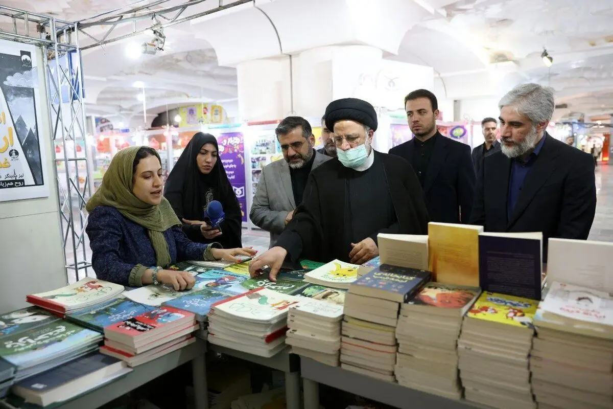 بازدید رییس‌جمهور از نمایشگاه کتاب ۱۴۰۲