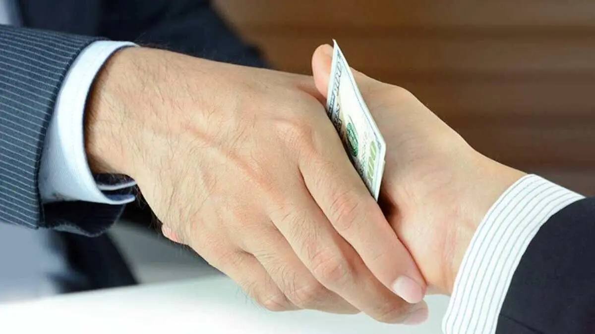 خط بی‏‏‌پایان فساد از کجا شروع شد؟