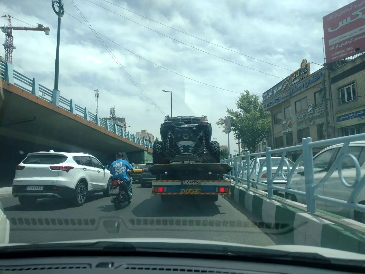 (تصویر) خودرو عجیبی در خیابان‌های تهران