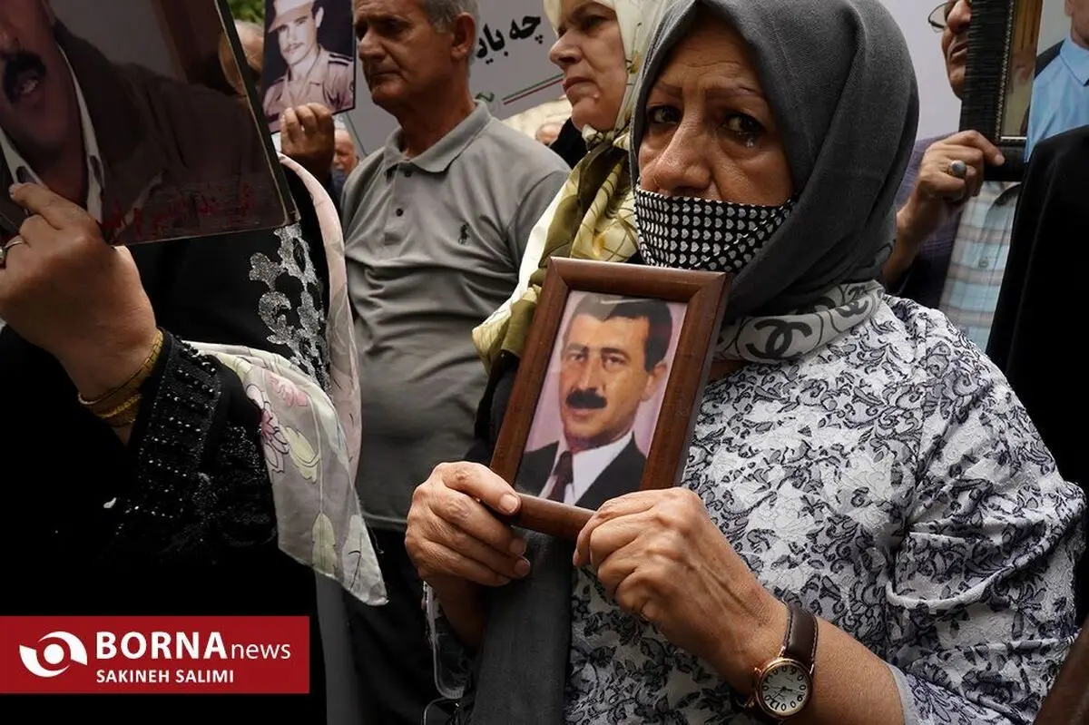 (تصاویر) تجمع خانواده اعضای منافقین در تهران