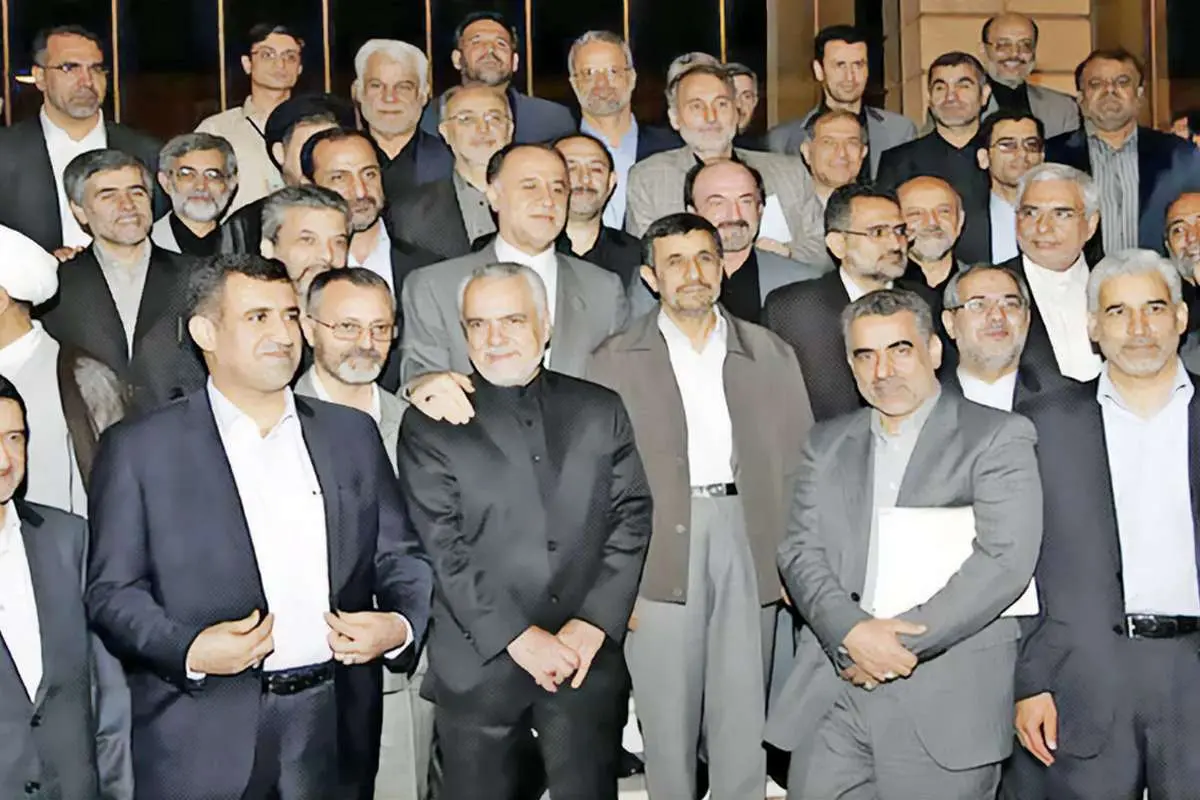 نسخه جدید احمدینژادیها/ مدیران دولت بهار که به قدرت بازگشتهاند