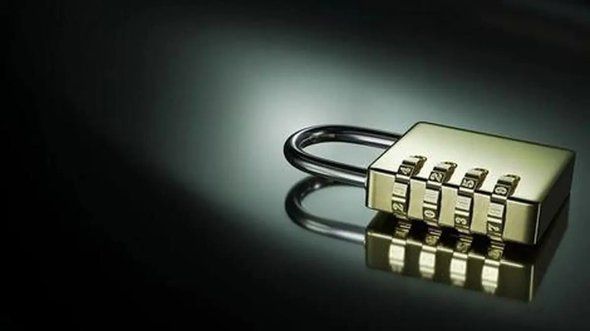 رمز این قفل با ۵ سرنخ باز می‌شود، امتحان کنید!