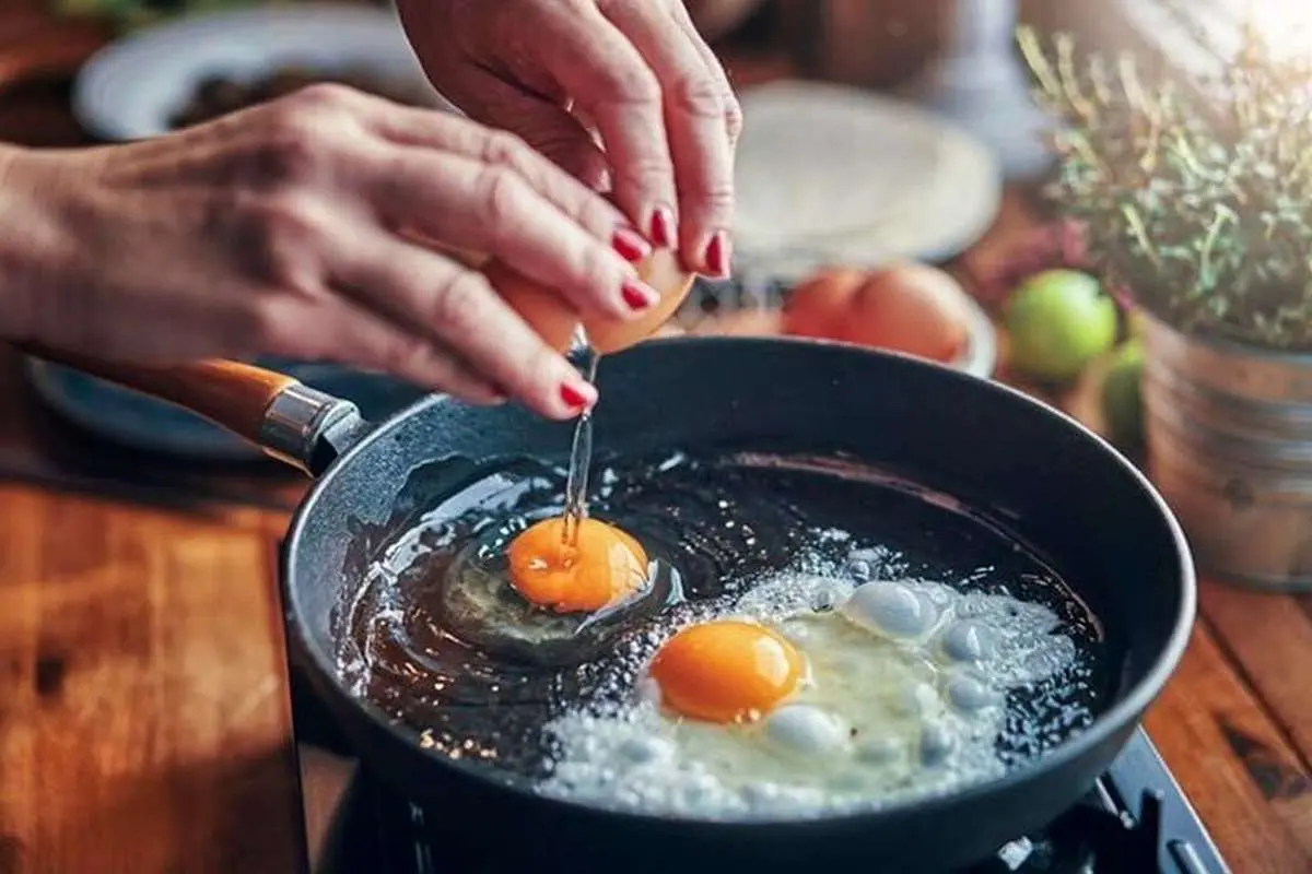 عوارض خطرناک مصرف تخم مرغ