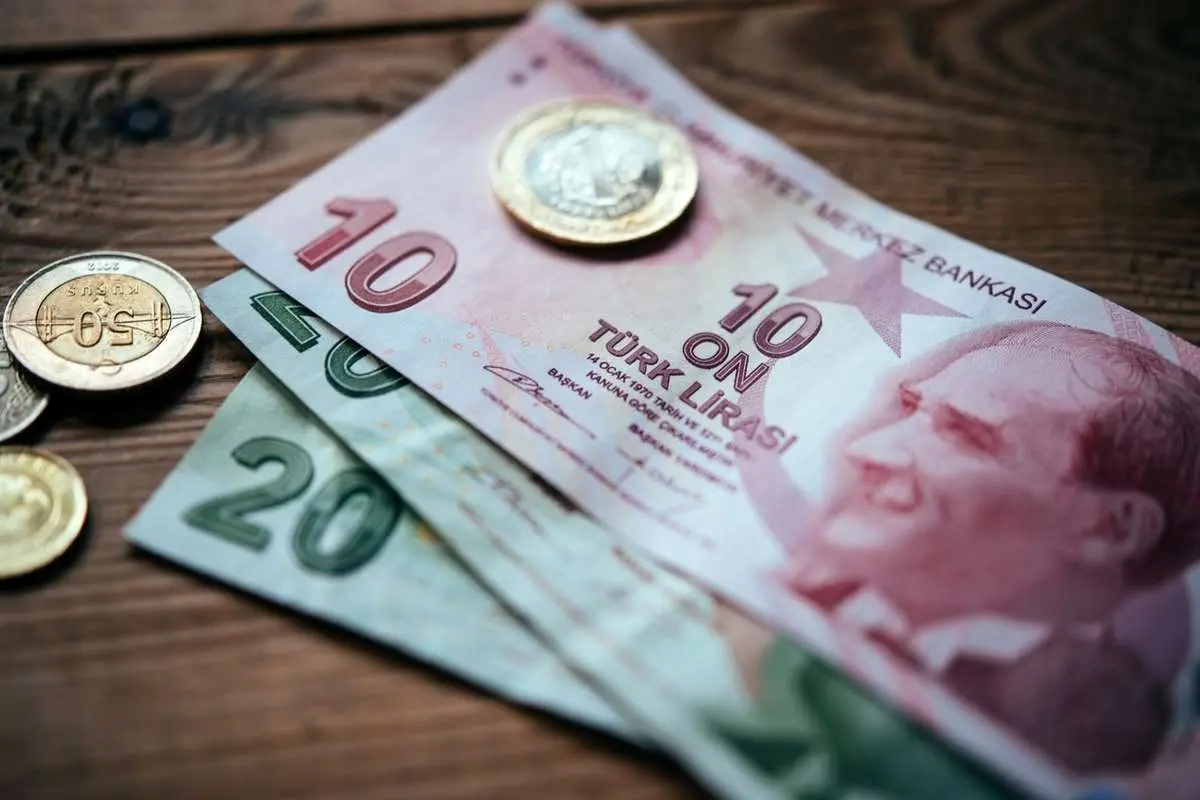 تضعیف لیر پس از راند اول