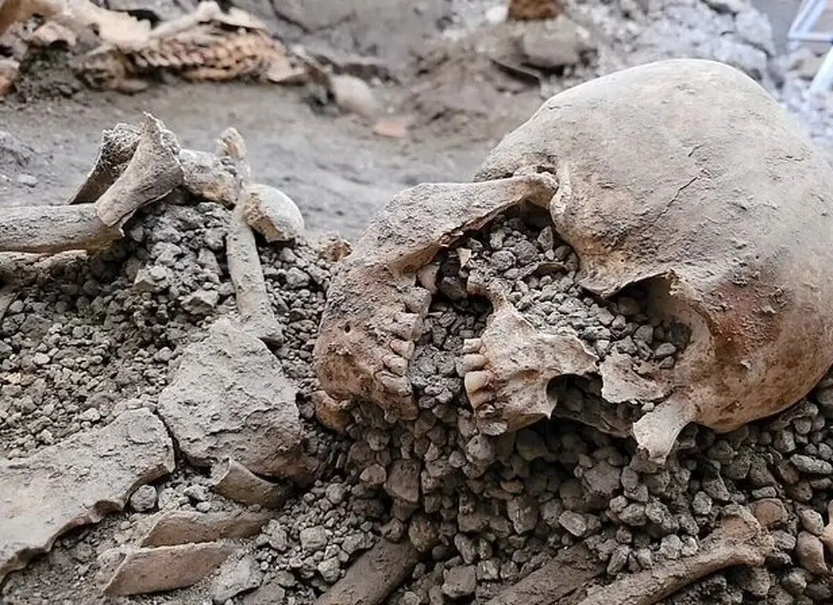 (عکس) کشف دو اسکلت جدید و رازگشایی از یک کابوس ۲ هزار ساله!