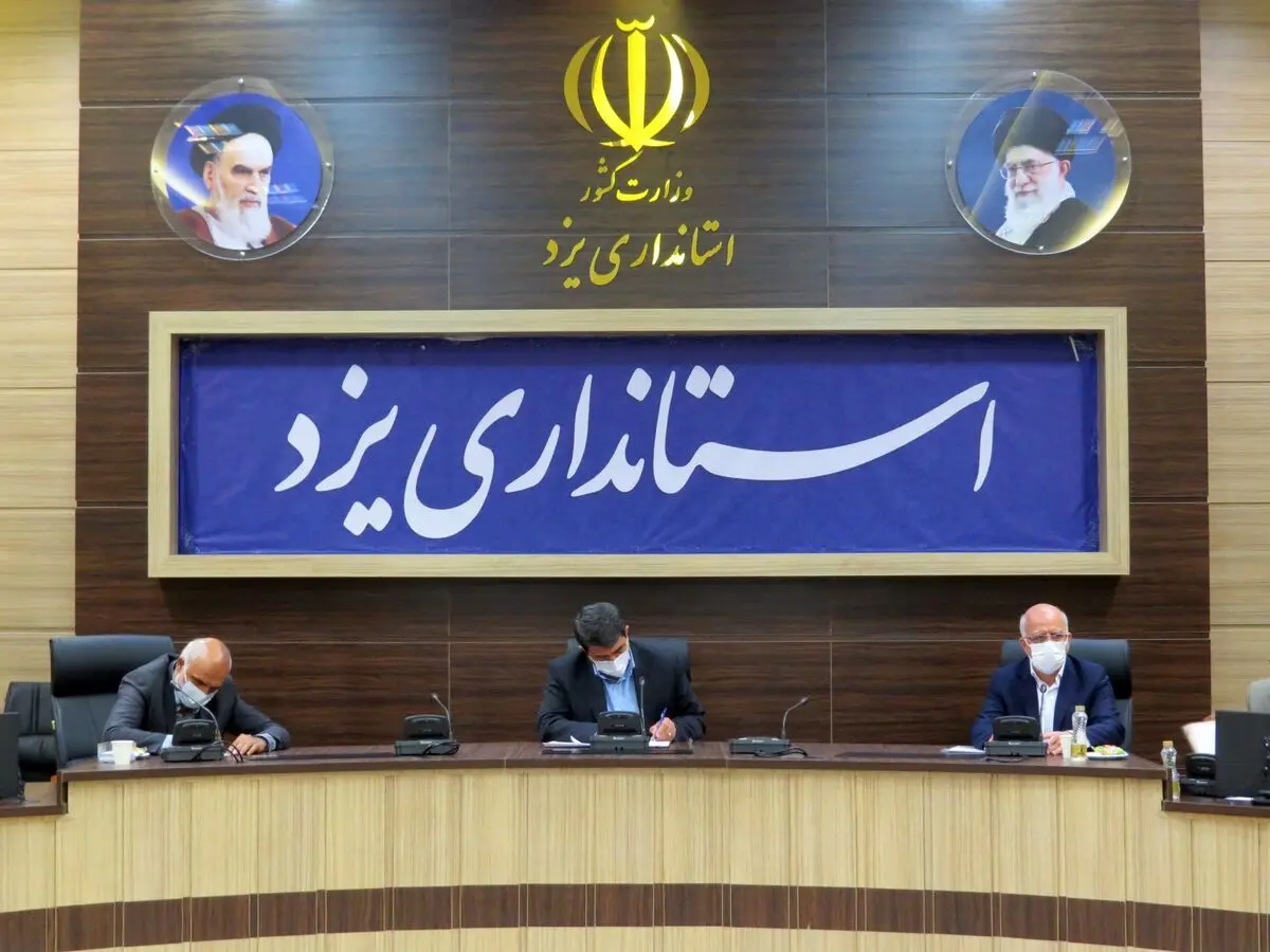 روایت فارس از ماجرای ممانعت استانداری یزد از ورود خبرنگاران زن